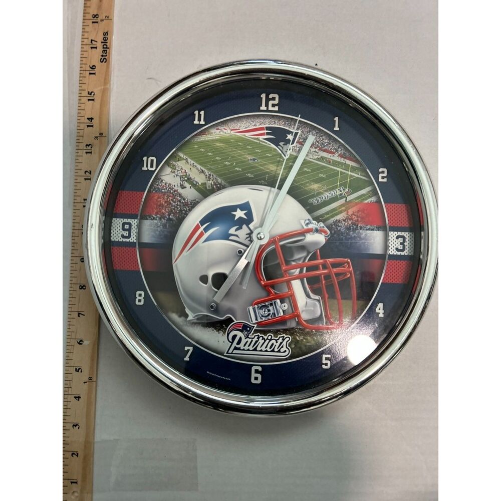 Patriots wall clock works
